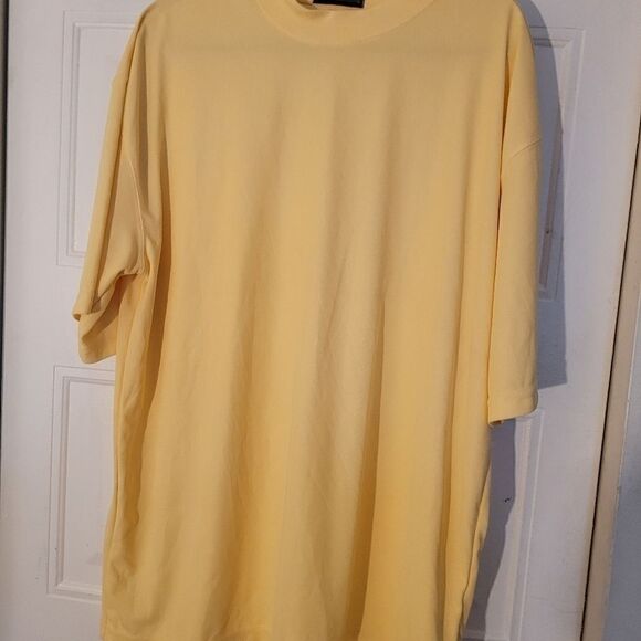 JONATHAN Corey size XLARGE Nwot Basic mock turtleneck Yellow Short Sleeve - Picture 1 of 6